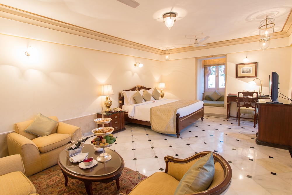 Taj Fateh Prakash Palace 34/54