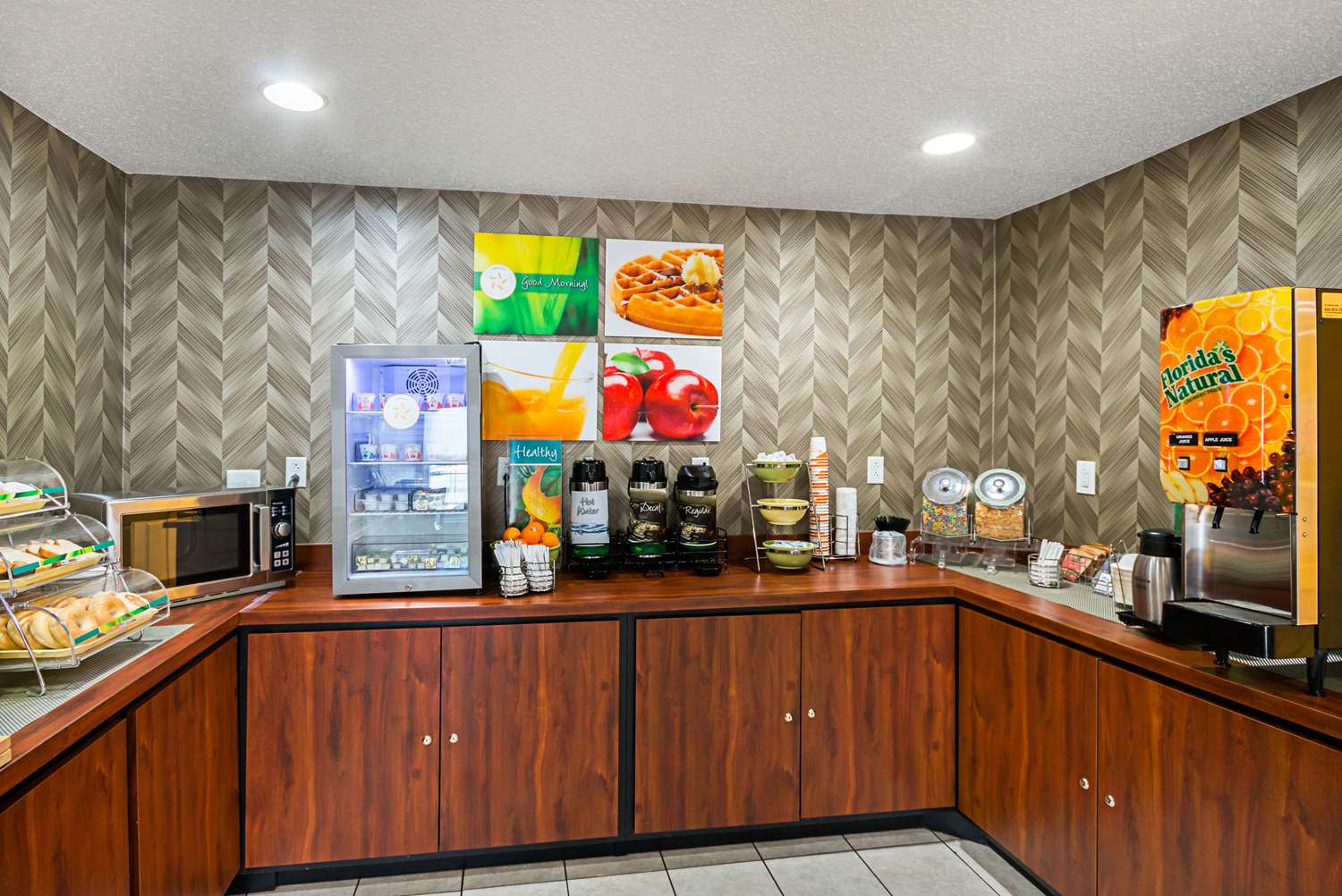 Quality Inn Fairmont 8/33