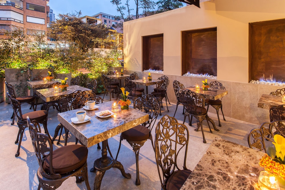 Hotel Rosales Plaza 42/61
