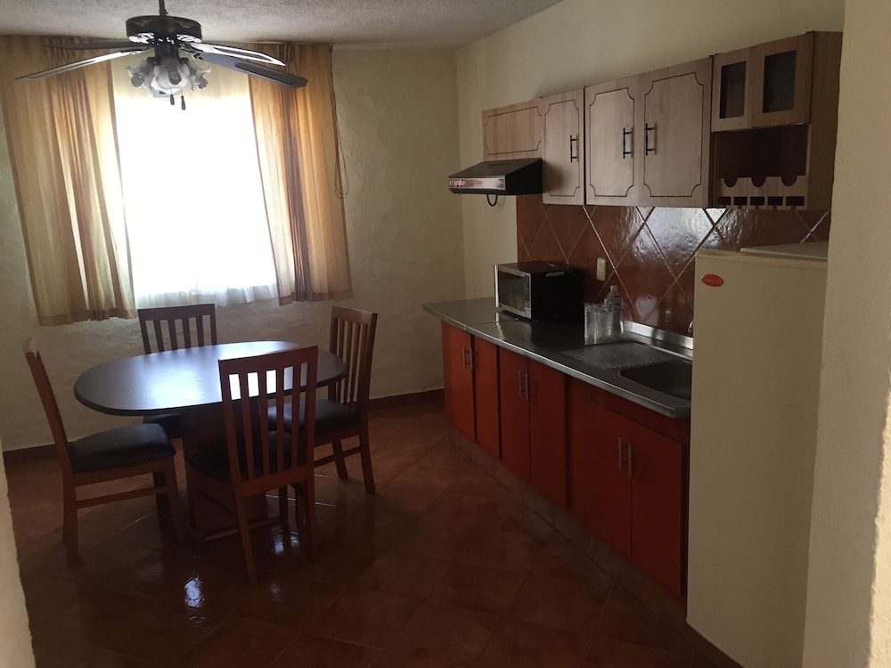 Villa del Sol and Suites 44/62