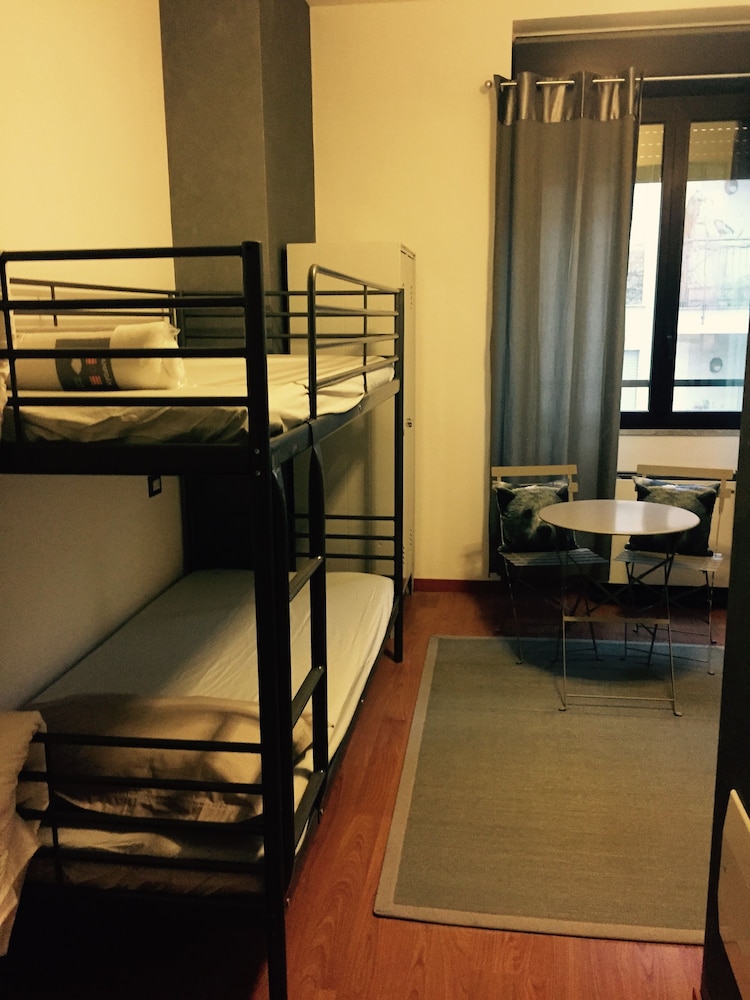 Atmos Luxe Navigli Hostel & Rooms 38/47