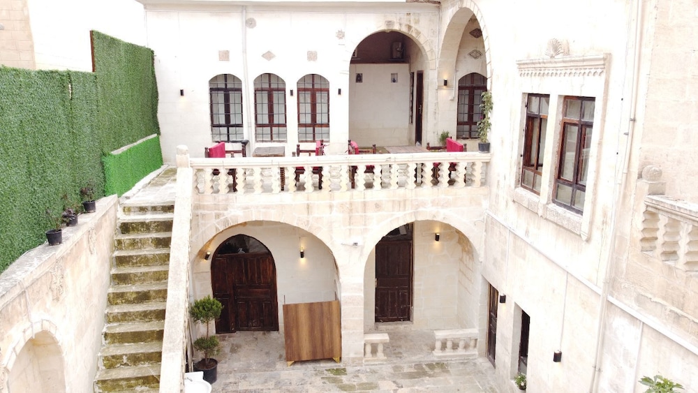 Karagul Otel 2/50
