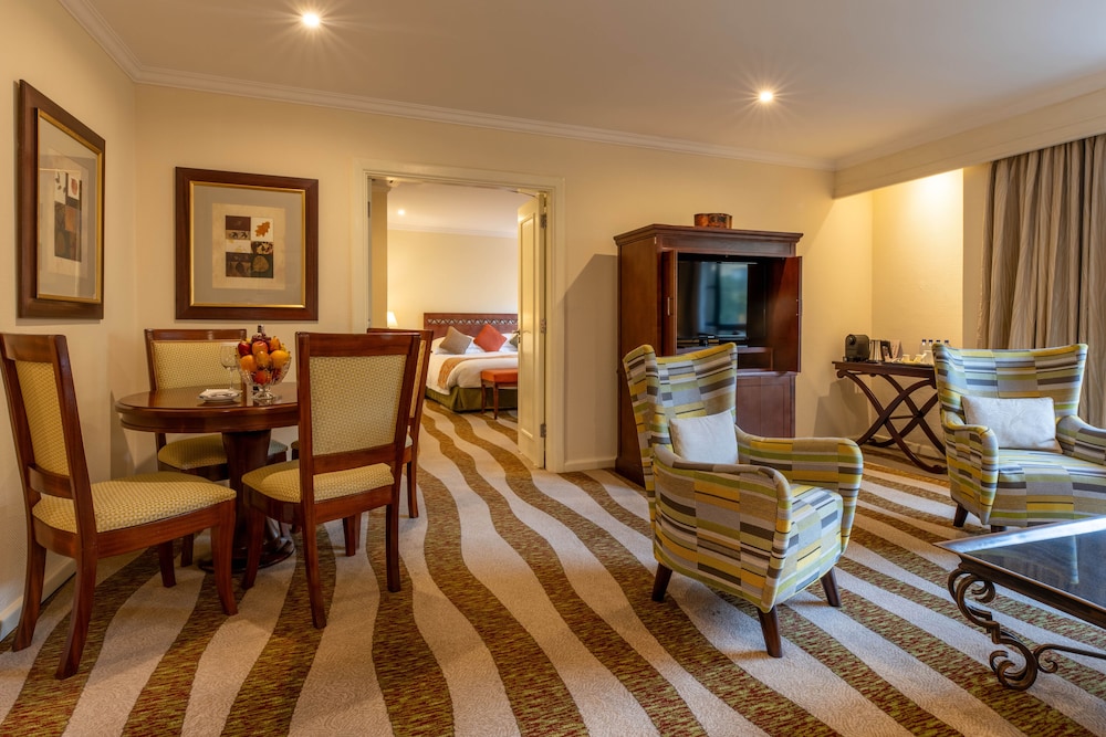 Kigali Serena 41/60
