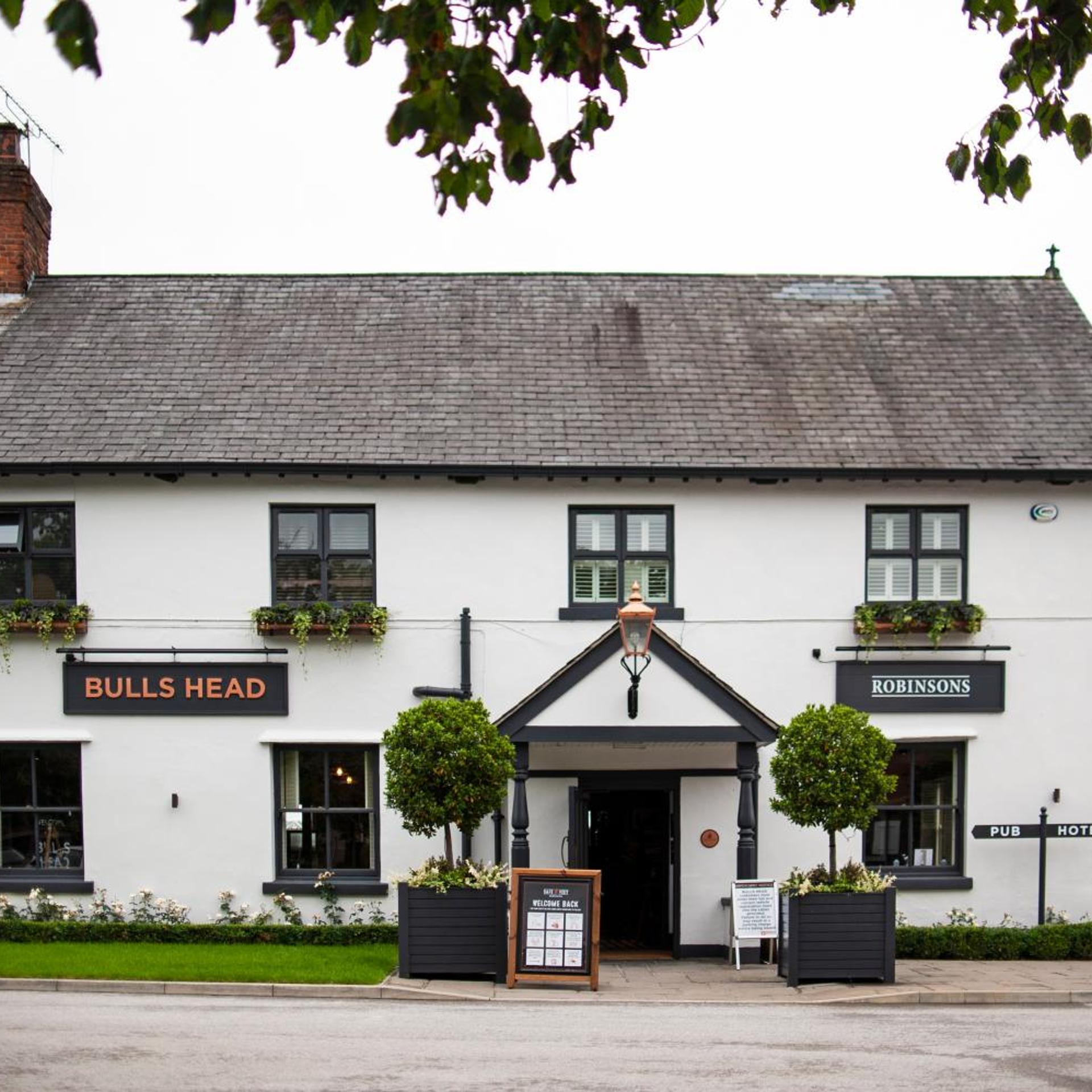 The Bulls Head Hotel 2/50