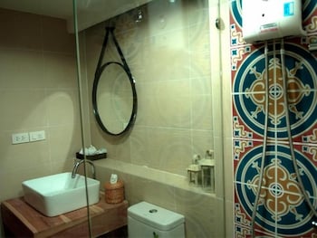 Nakorn De Sukhothai Hip Hotel 18/47