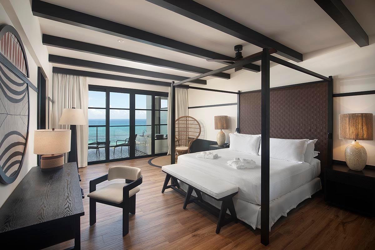 Master, Privilege, Suite, King Bed, Sofa