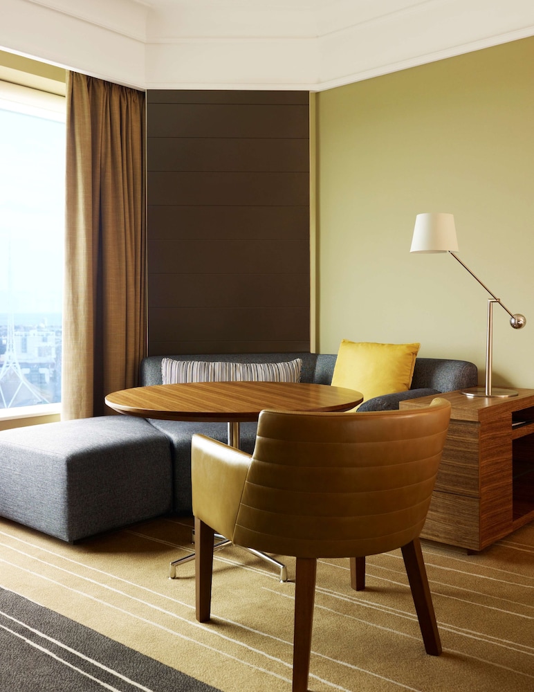 Grand Hyatt Melbourne 55/61