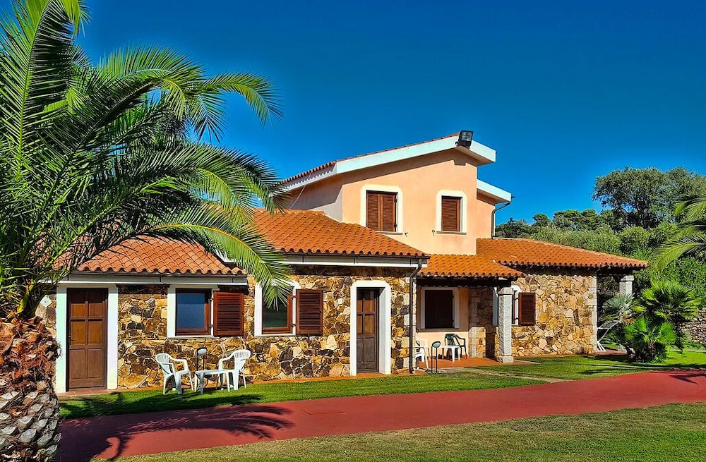 Hotel Club Le Rose 48/50