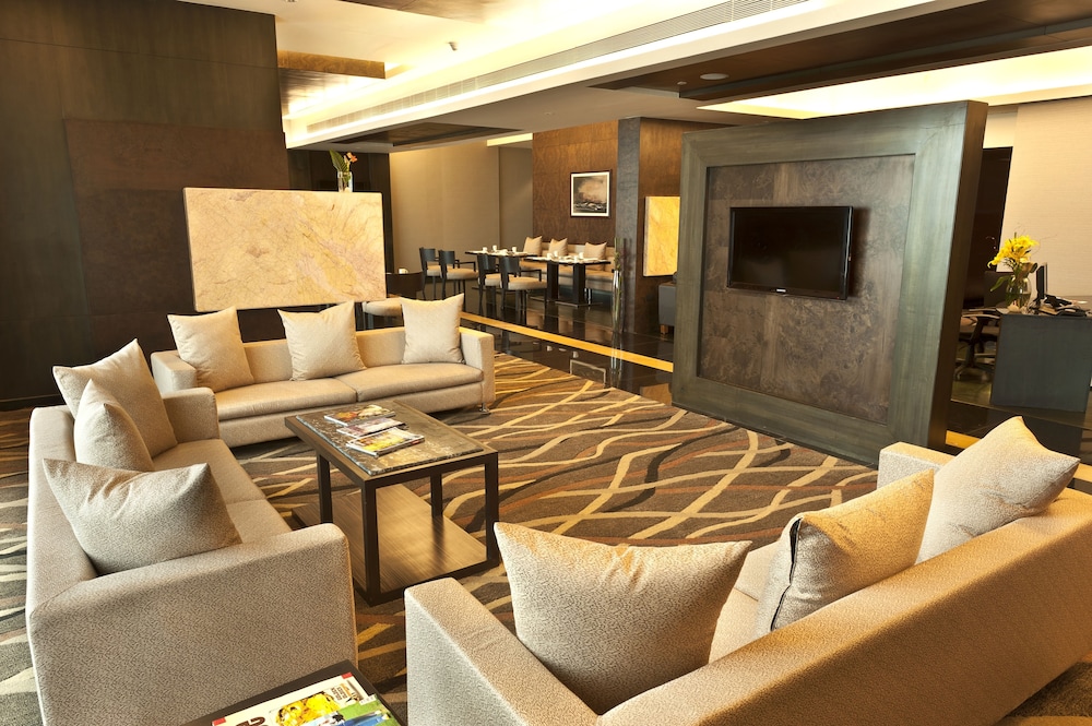 Gokulam Grand Hotel Spa 53/75