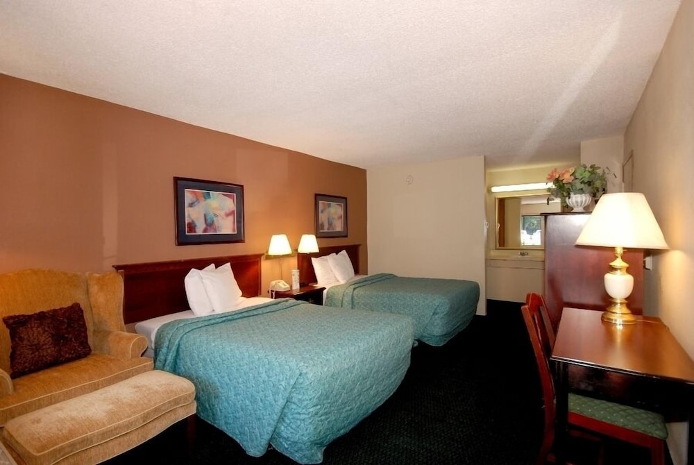 Country Hearth Inn & Suites Marietta 11/43