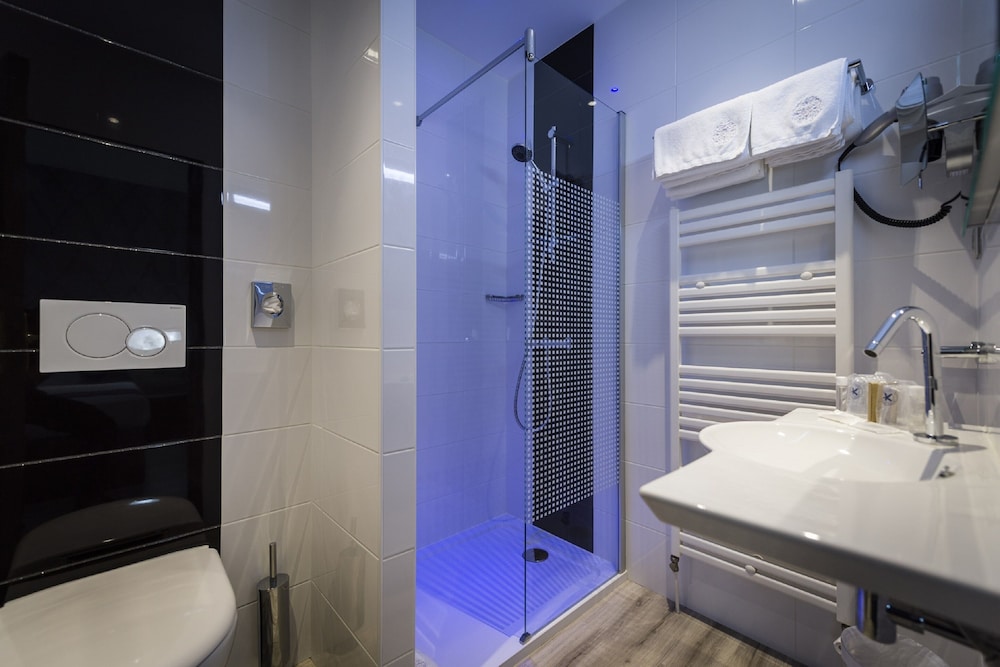 Hotel the Originals Saumur Ouest La Saulaie 28/63