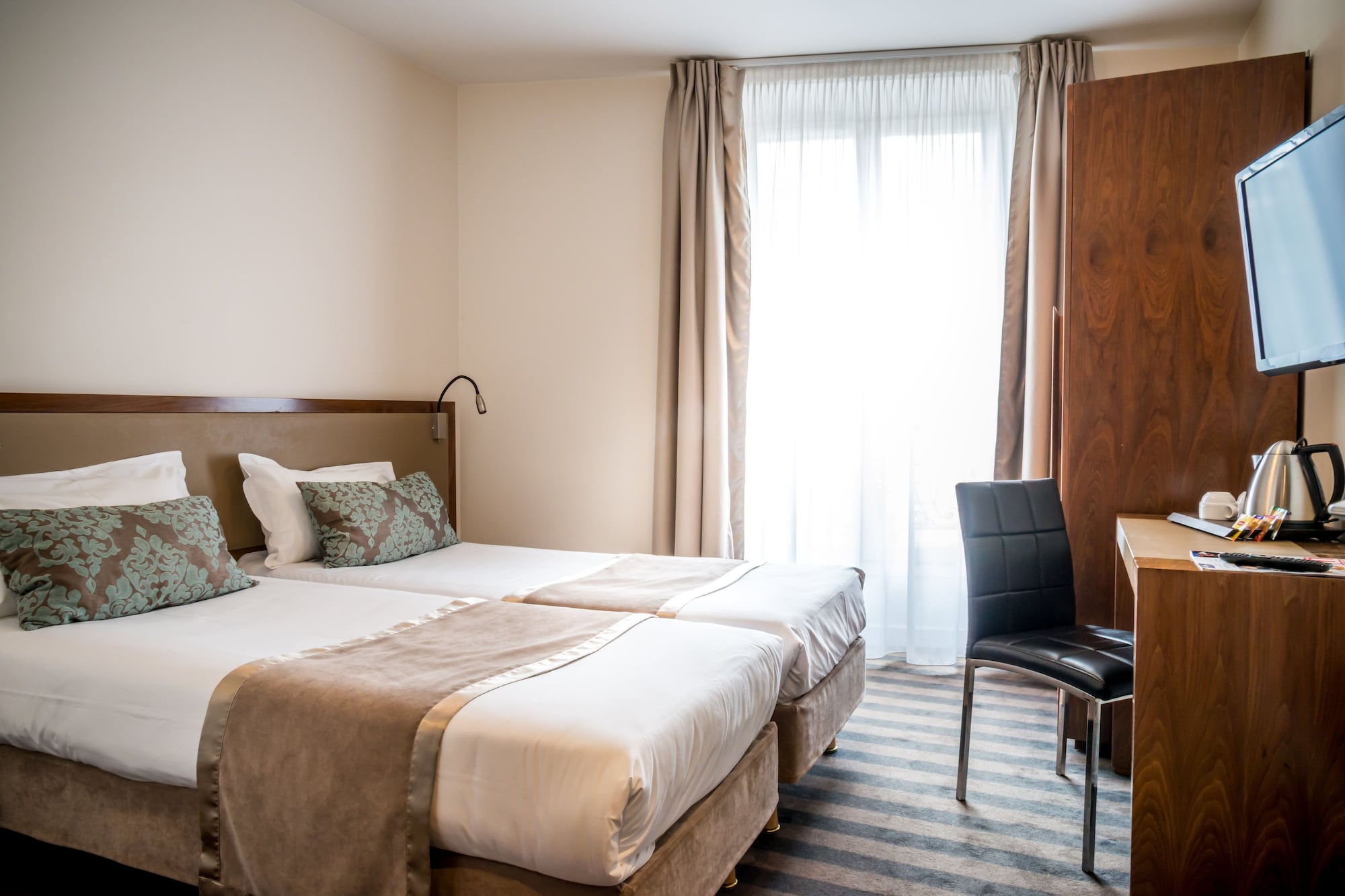STANDARD, TWIN BEDS