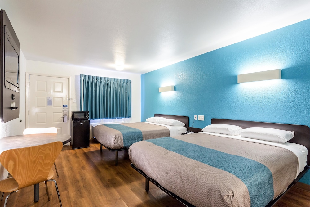 Motel6 Bryan, TX - College Station 37/67