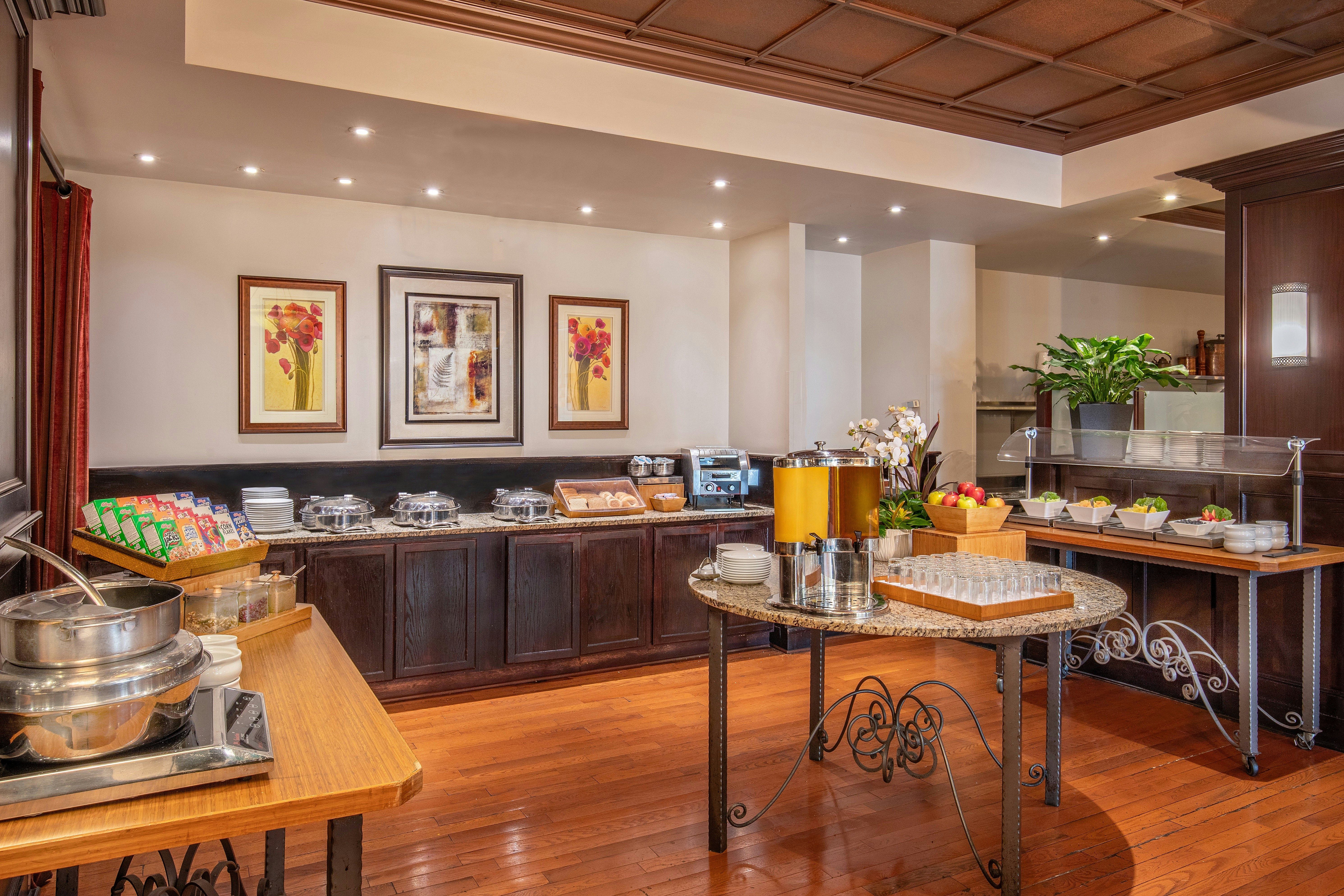 DoubleTree by Hilton Chicago - North Shore Conference Center 28/49