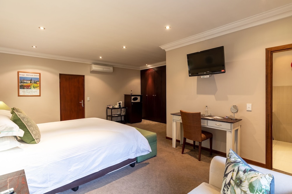 Hyde Park Guest House 32/73