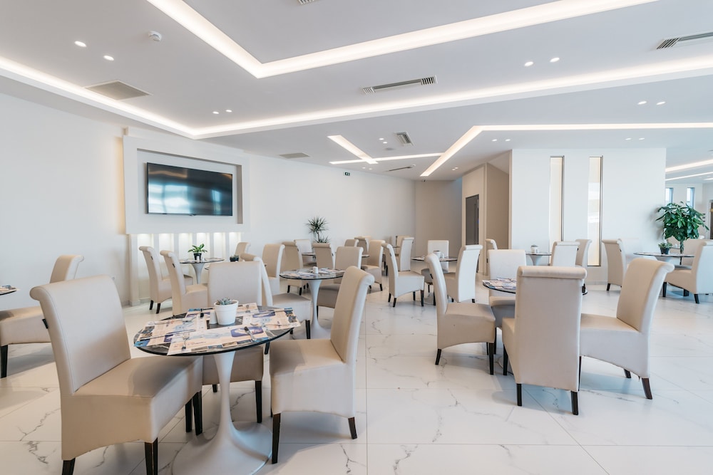 Tesoro Hotel Zakynthos 34/40