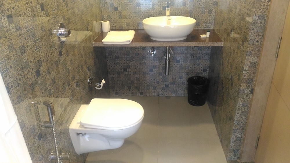 Red Fox Hotel Morjim 54/55