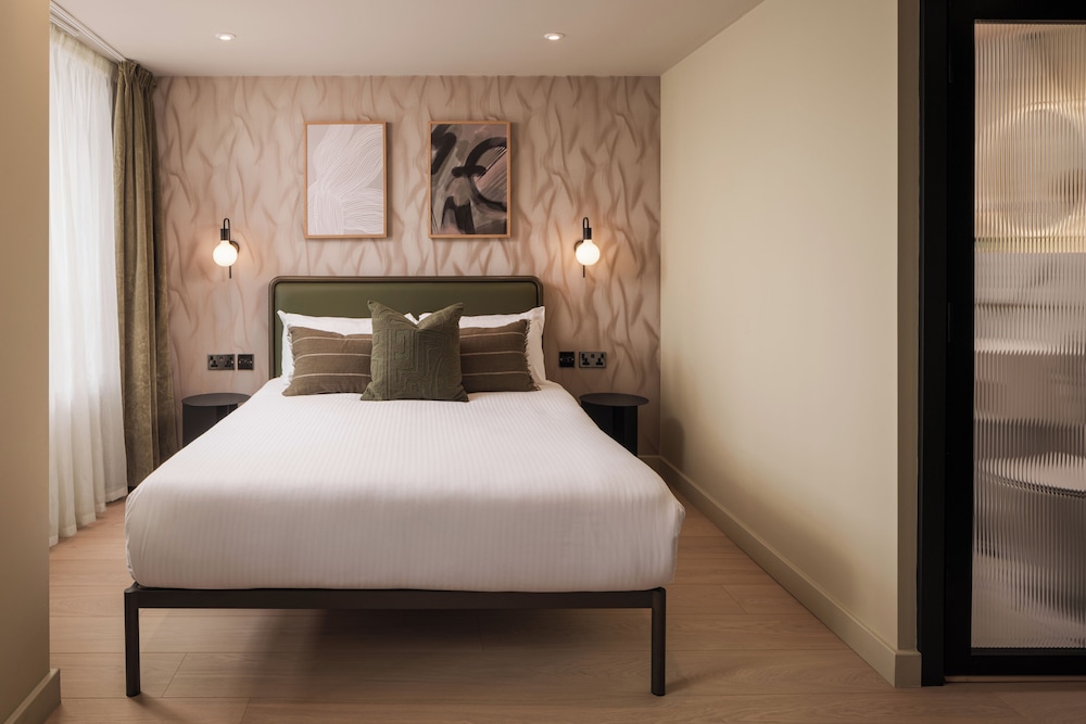 RENOVATED, EXECUTIVE