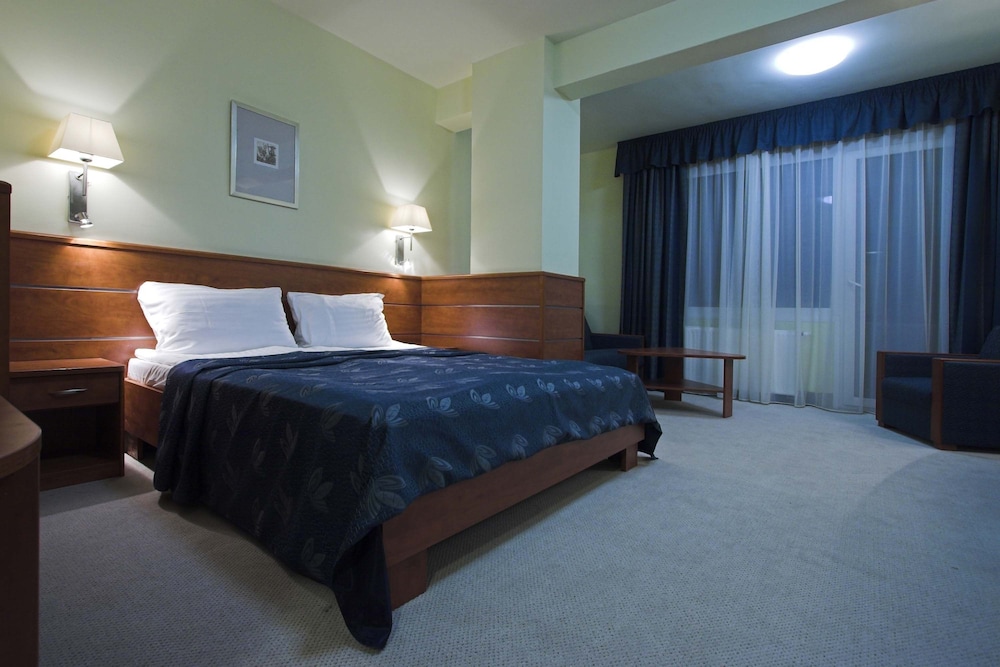 Benczur Hotel 23/42