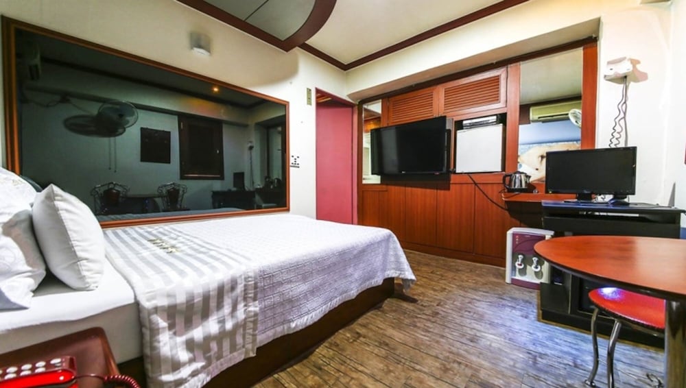 Swiss Motel 12/36