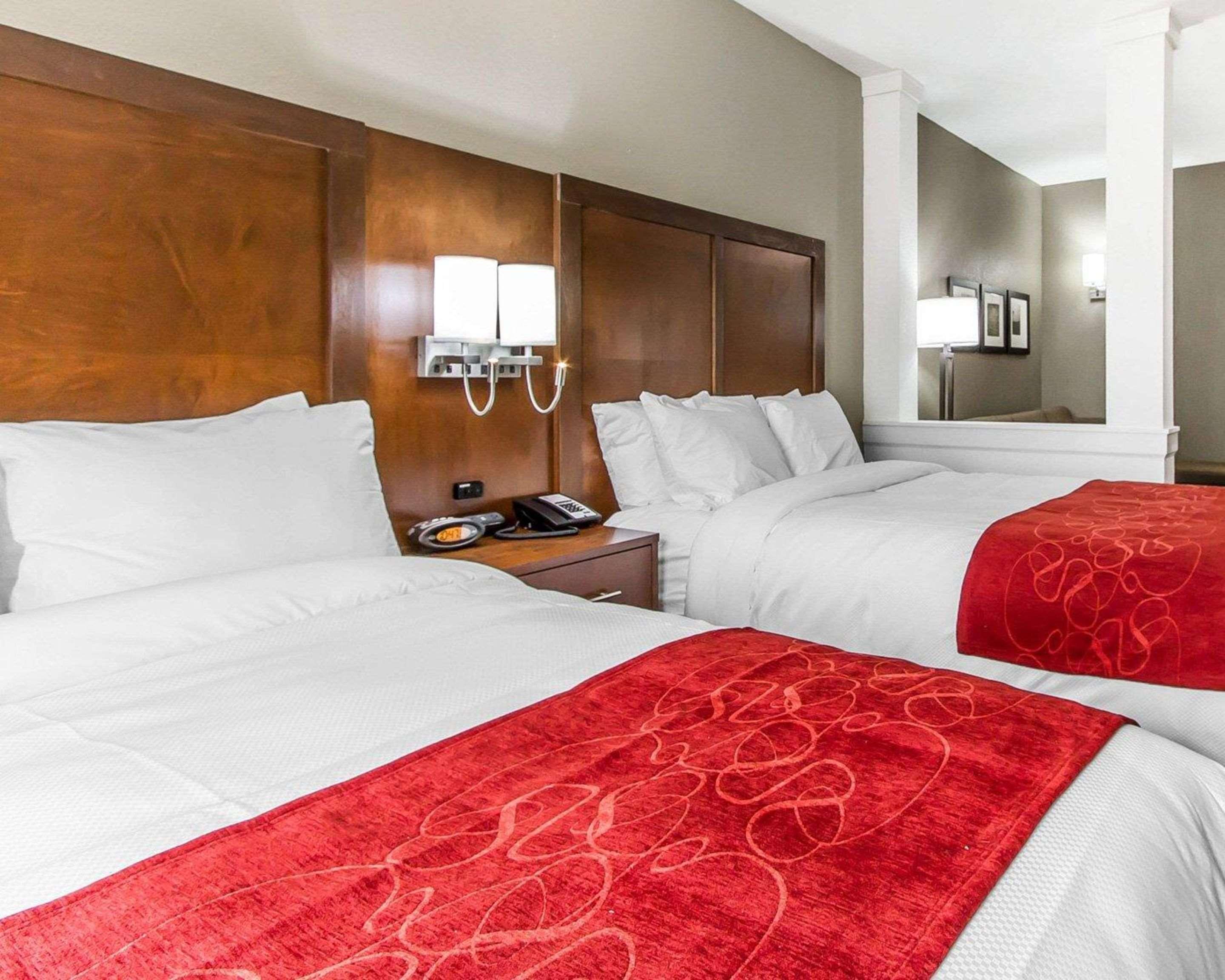 SUITE, 2 QUEEN BEDS