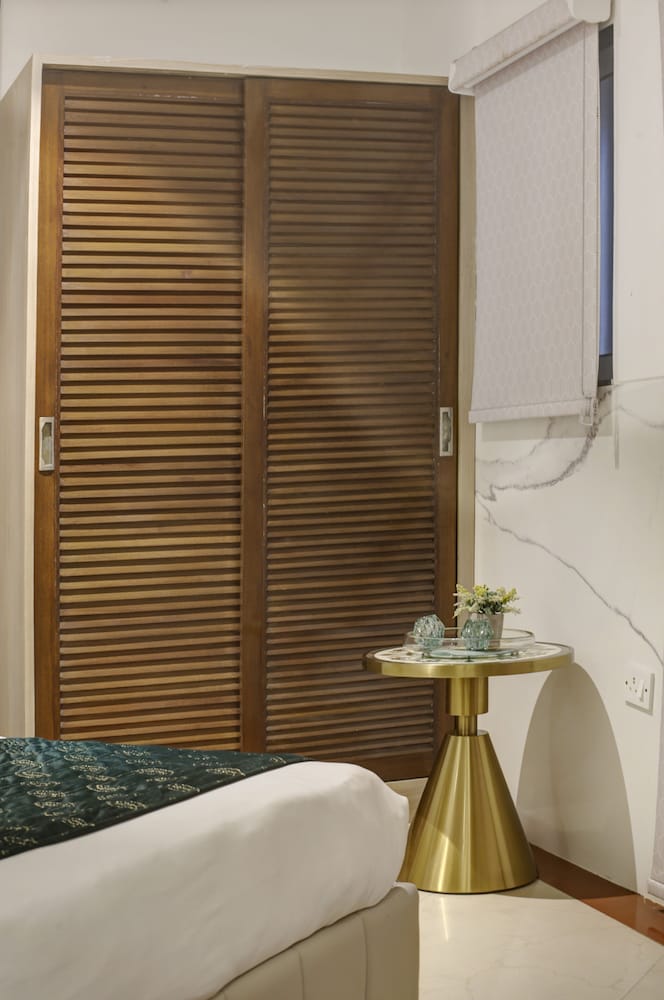 AIRPORT HOTEL DELHI 37 64/64