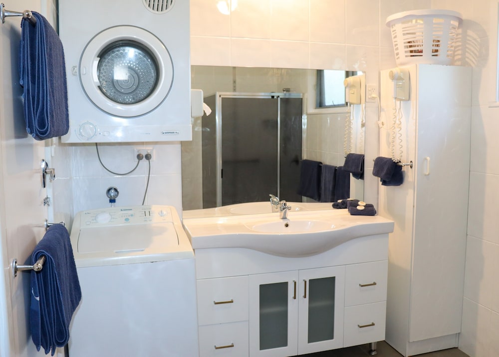 MODRA'S APARTMENTS 50/50