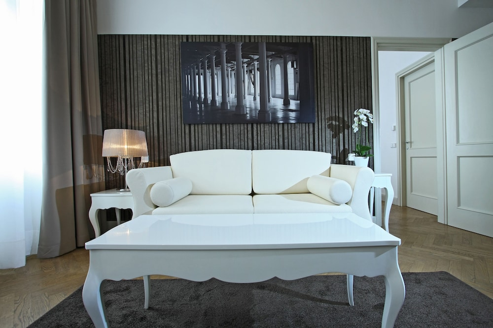 Numa I Flow Rooms & Apartments 41/67
