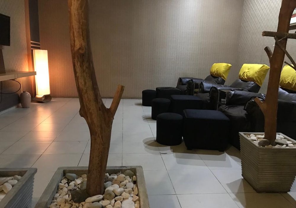 GREENLAND HOTEL BATAM 31/35