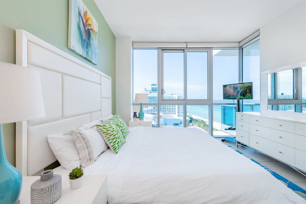 Churchill Suites Monte Carlo Miami Beach 14/76