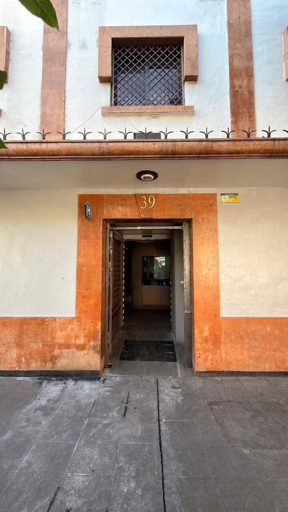 Hotel Sonora 3/51