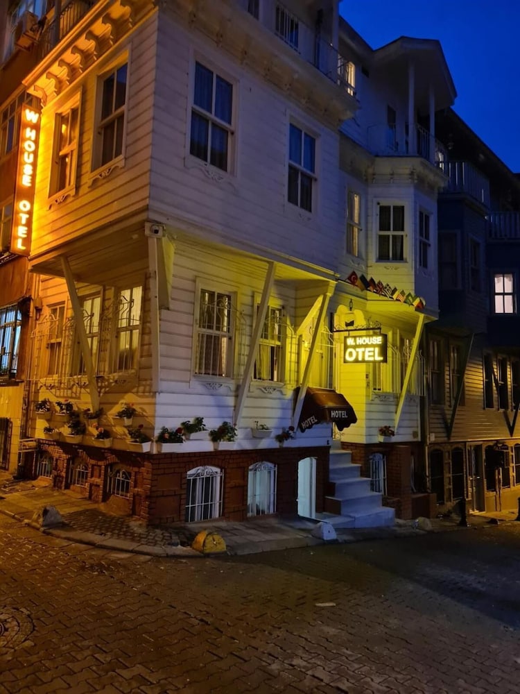 W. House Kadikoy 56/60