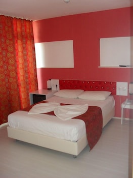 Lucky Monkey Hotel 14/50