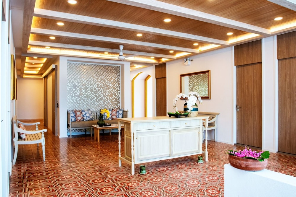 Absolute Sanctuary Hotel 4/47
