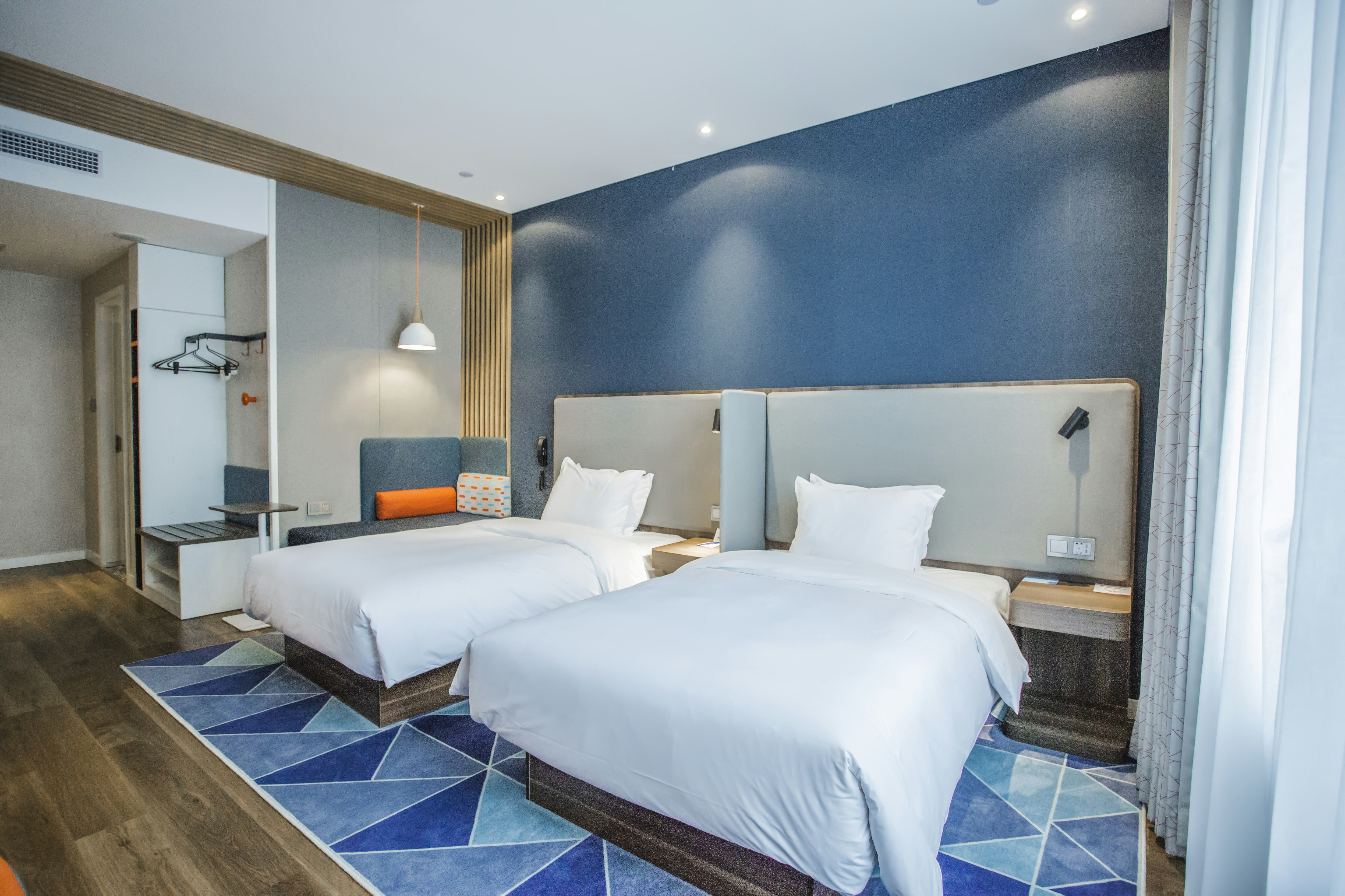 Holiday Inn Express Shanghai Pudong Chuansha 29/69