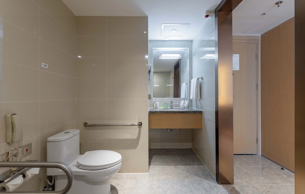 Holiday Inn Chongqing Guanyinqiao 49/50