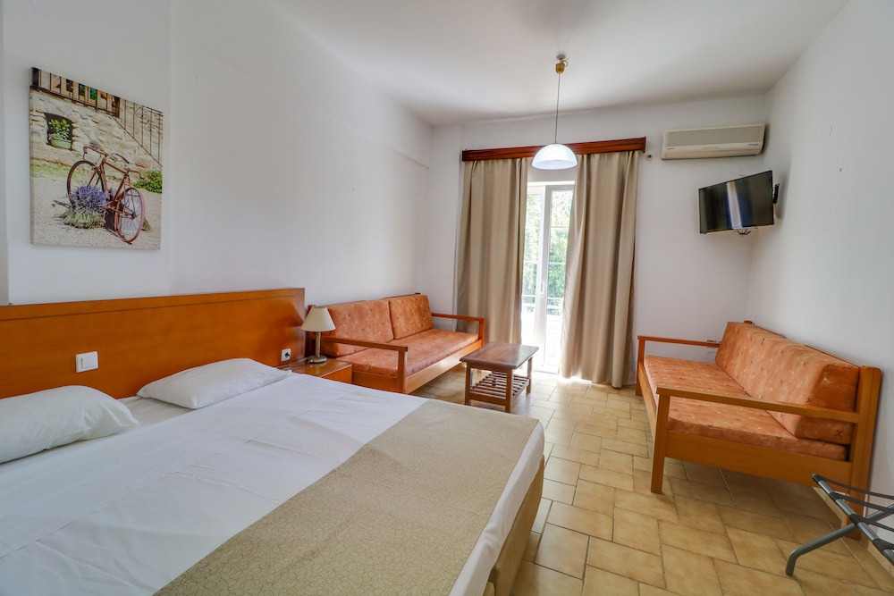 Marirena Hotel 6/41