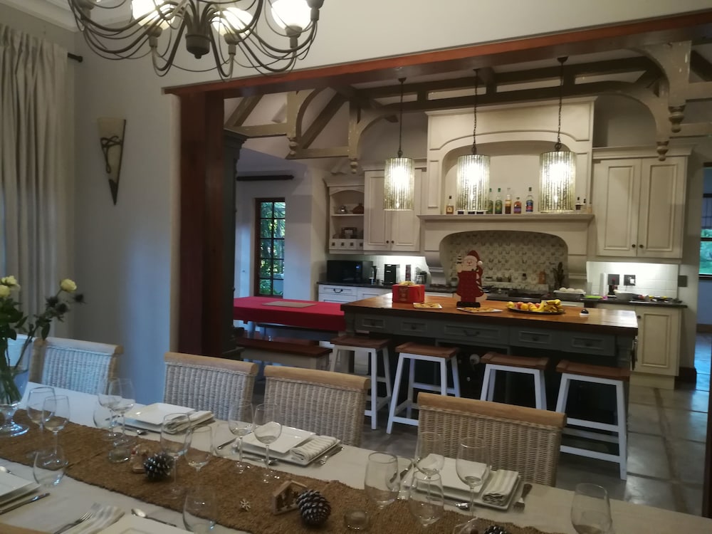Ikamu's lodge 32/50