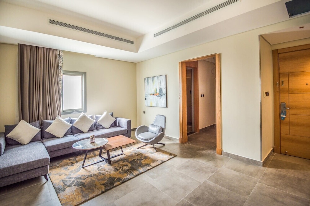 ايوا اكسبريس الروضة(Ewaa Express Hotel AlRawda Jeddah) 24/43