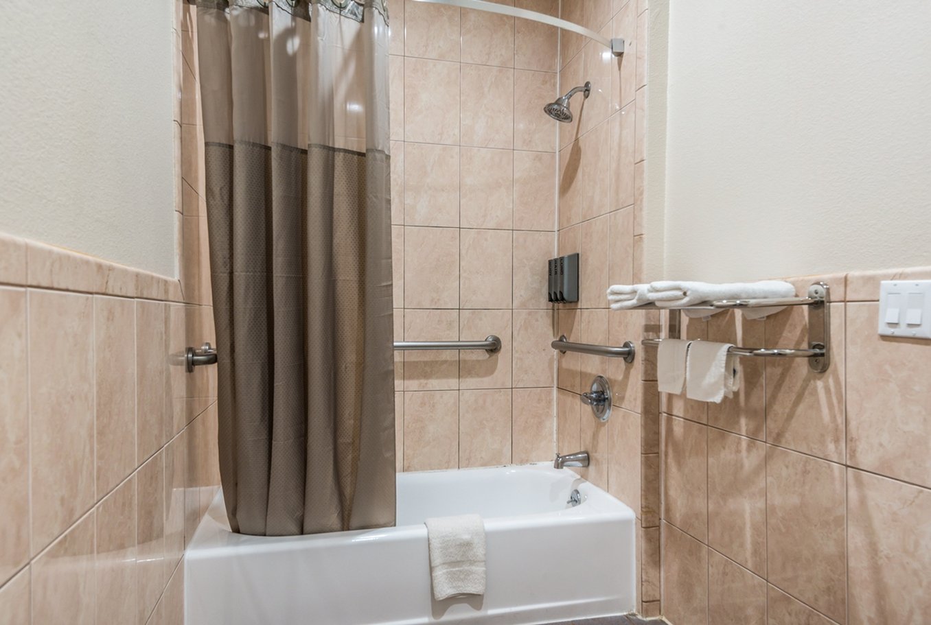 Scottish Inns & Suites IAH Airport Beltway8 23/24