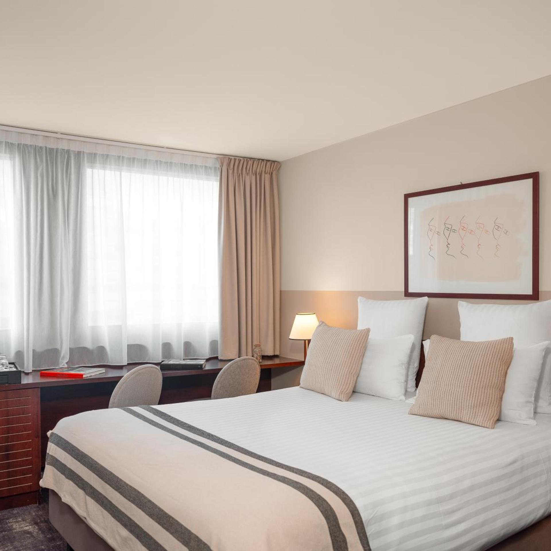 Superior, King Bed