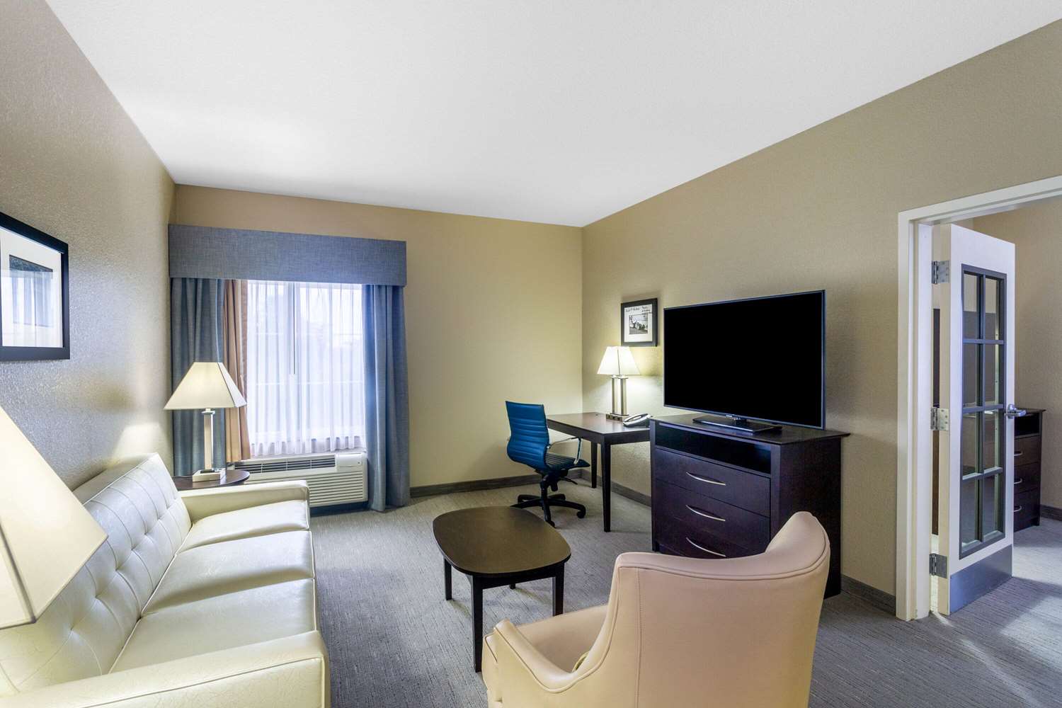 La Quinta Inn & Suites by Wyndham Sebring 34/56
