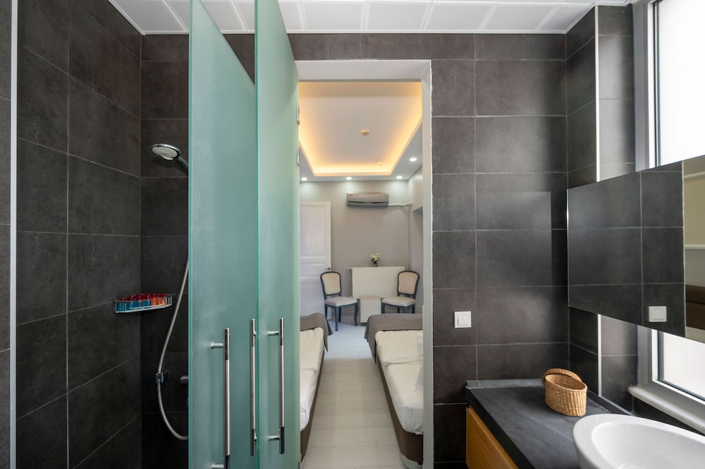 Hotel Next2 62/65