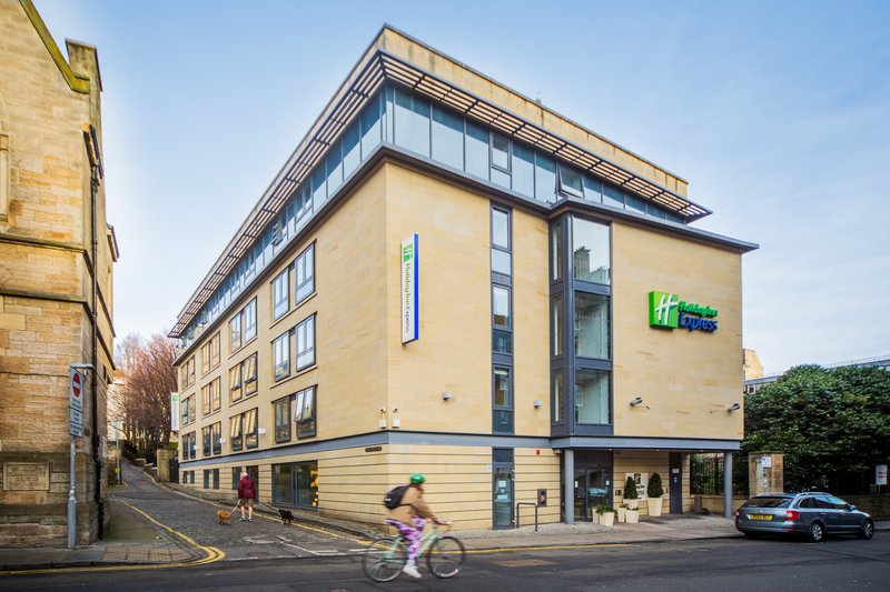 Holiday Inn Express Edinburgh Royal Mile 69/77