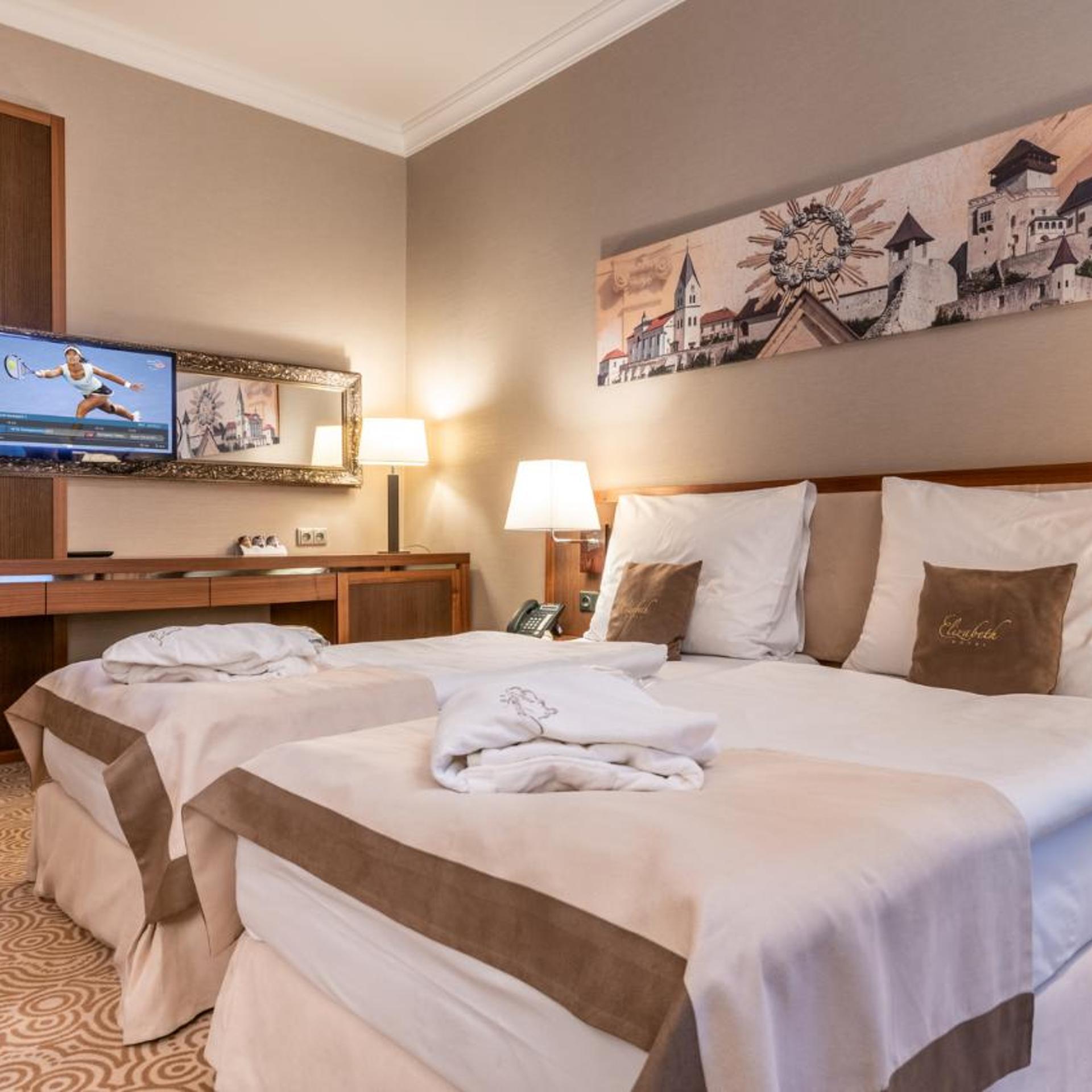 Superior, Double Bed, Lobby View