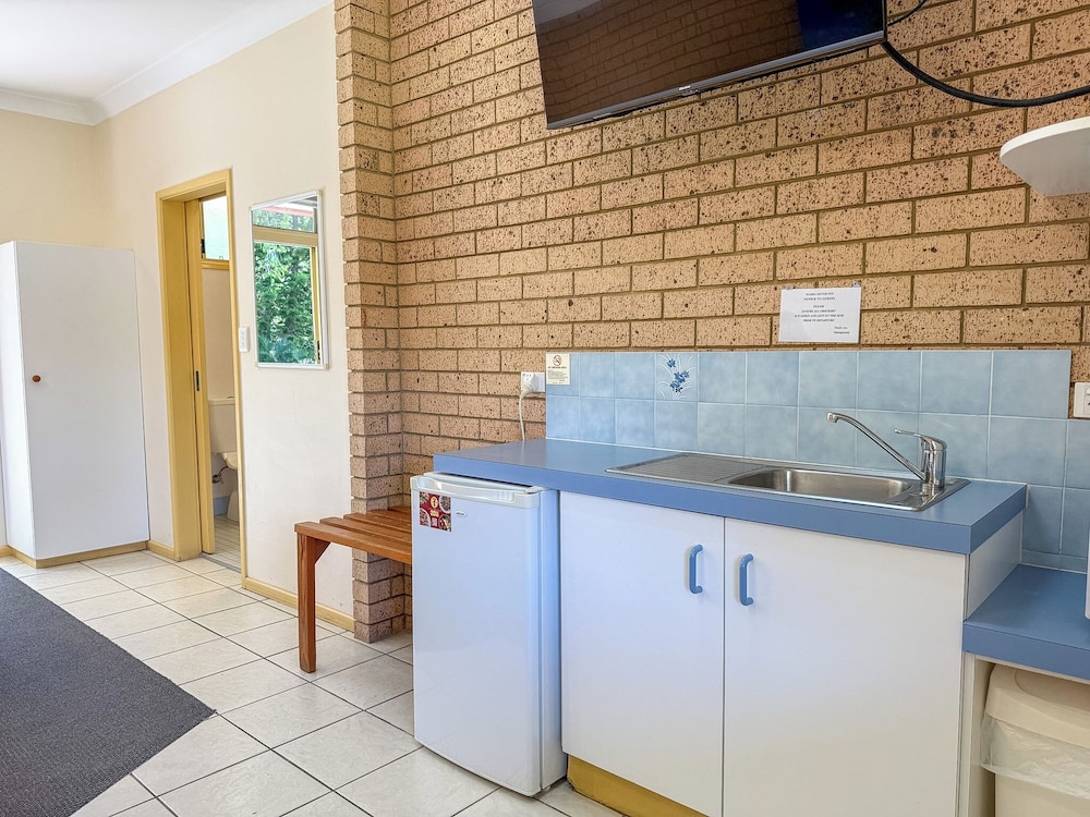 YAMBA MOTOR INN 8/62