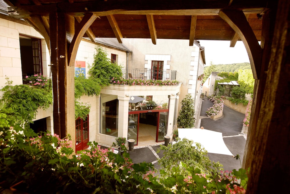 Hostellerie La Croix Blanche 5/50