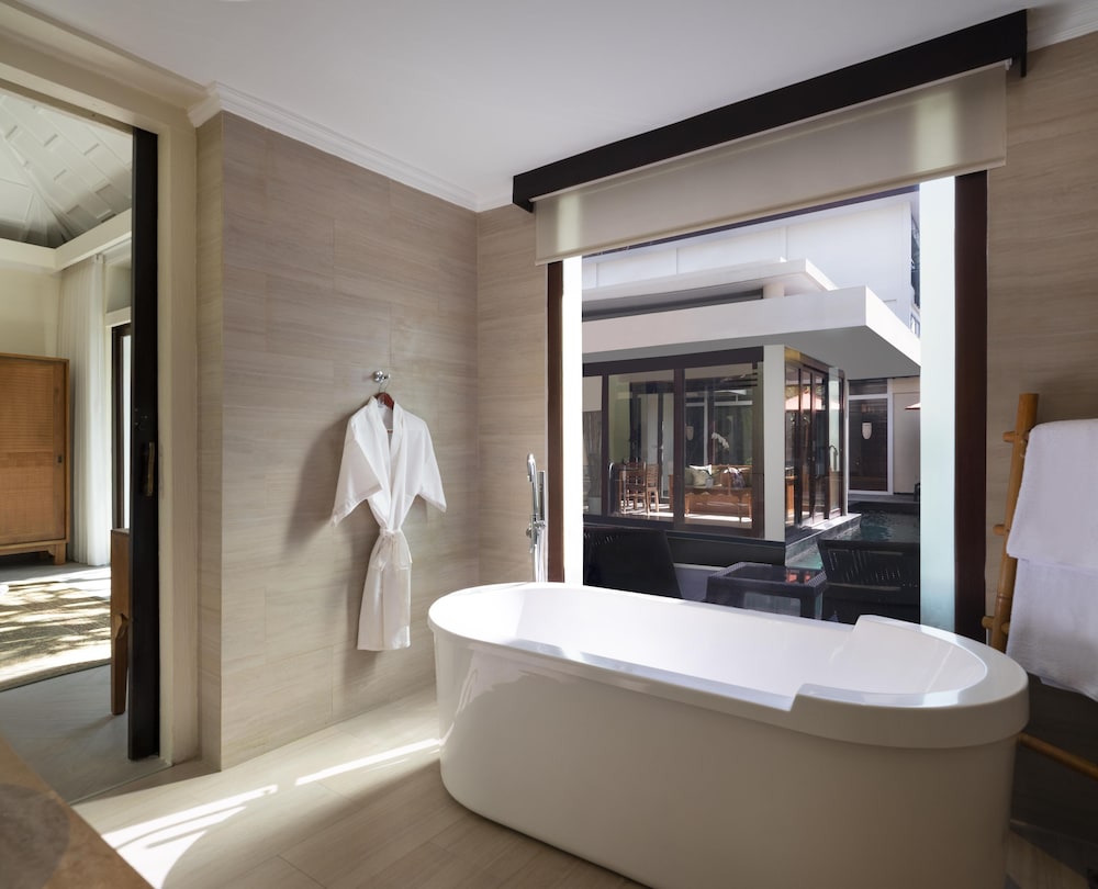 Avani Seminyak Bali Resort 76/77