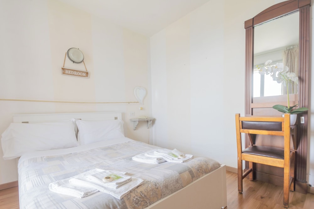 Hotel Mirabeau 10/50