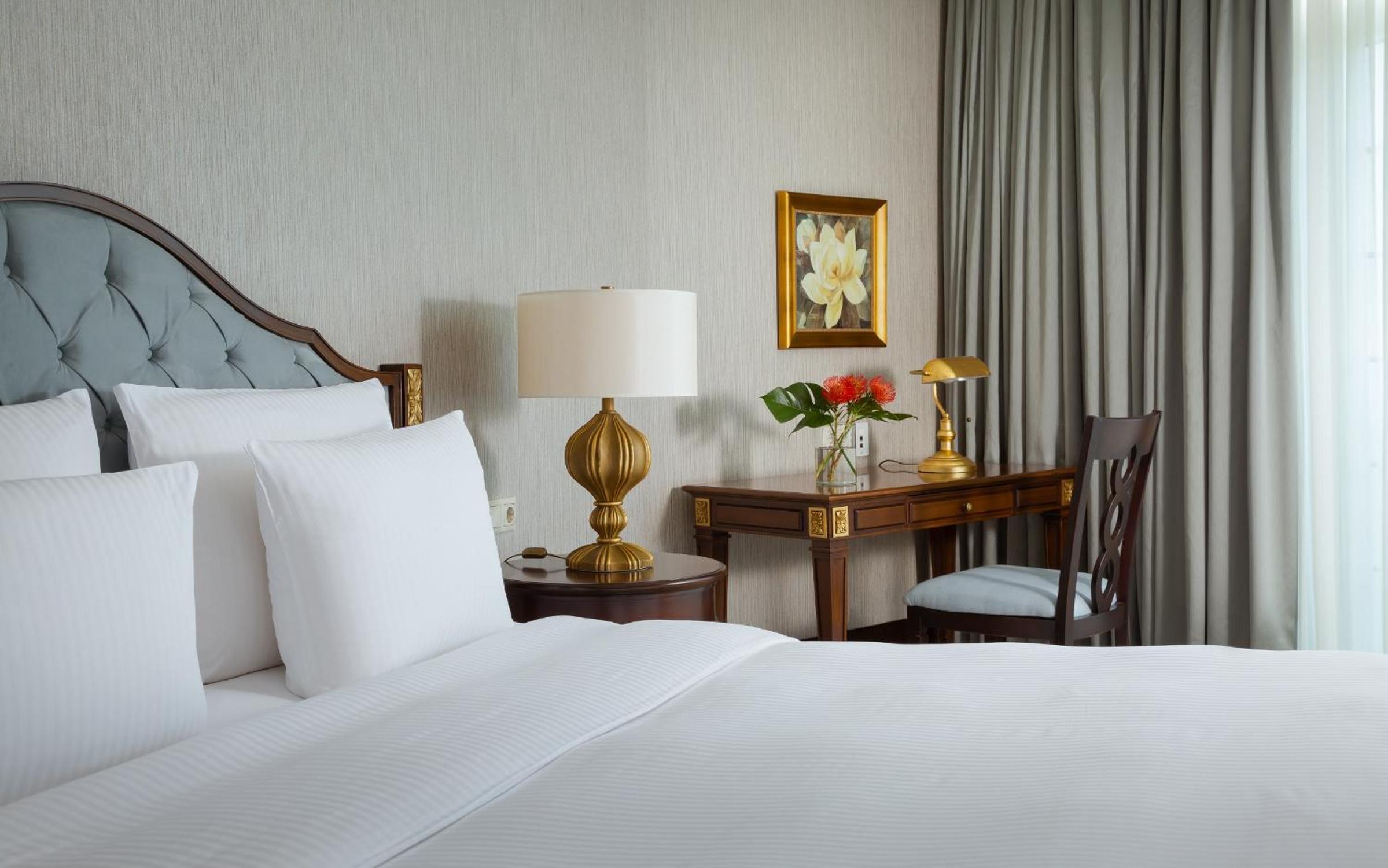 جناح جونيور، Rixos Almaty Hotel 3/4